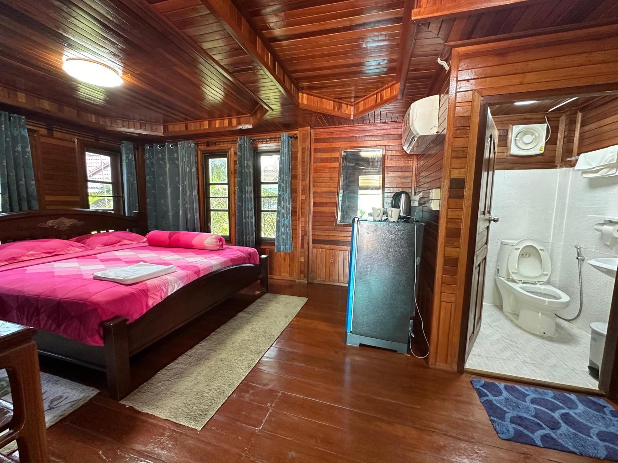 Thip Siam Village Ao Nam Mao Extérieur photo